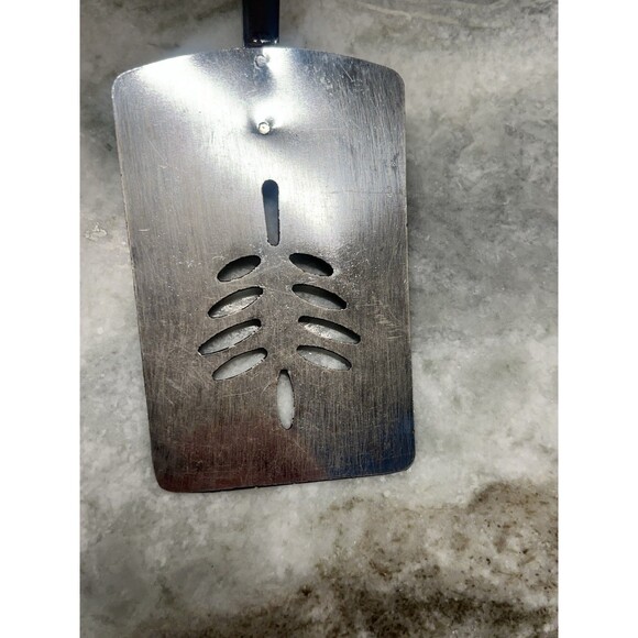 Vintage Metal Slotted Spatula Flipper Turner Red Handle 11” Leaf Design Kitchen - Picture 4 of 9